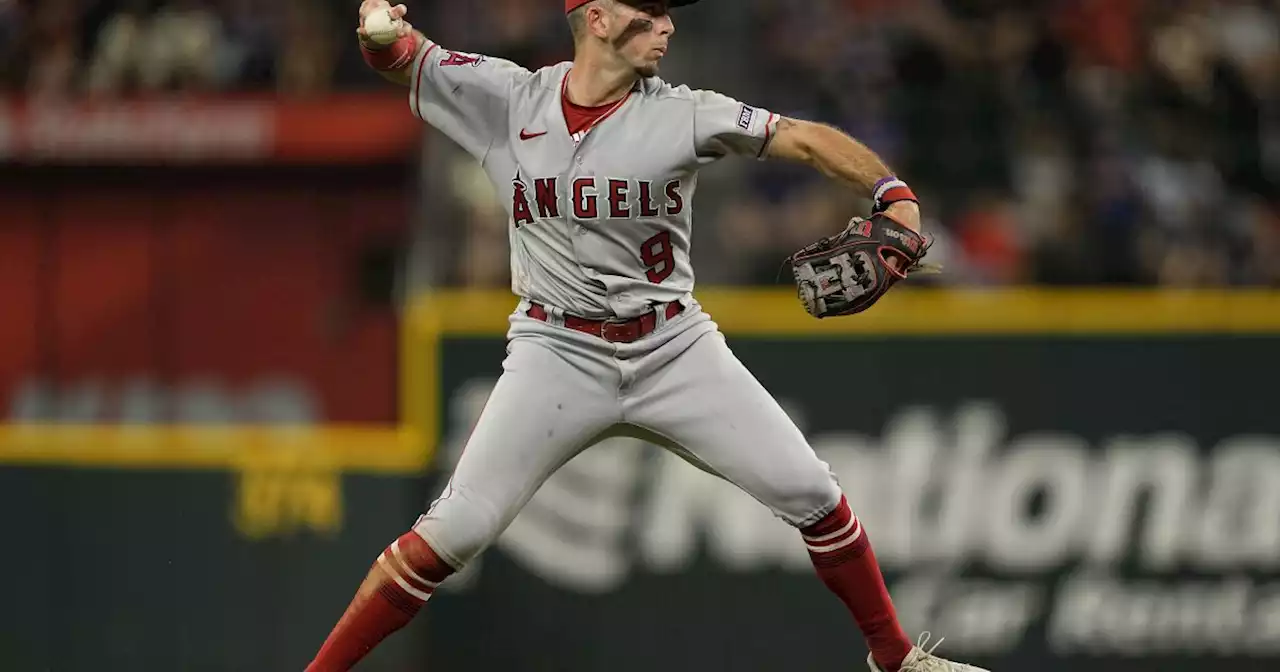 What Zach Neto's oblique strain means for the Angels as injuries test their depth