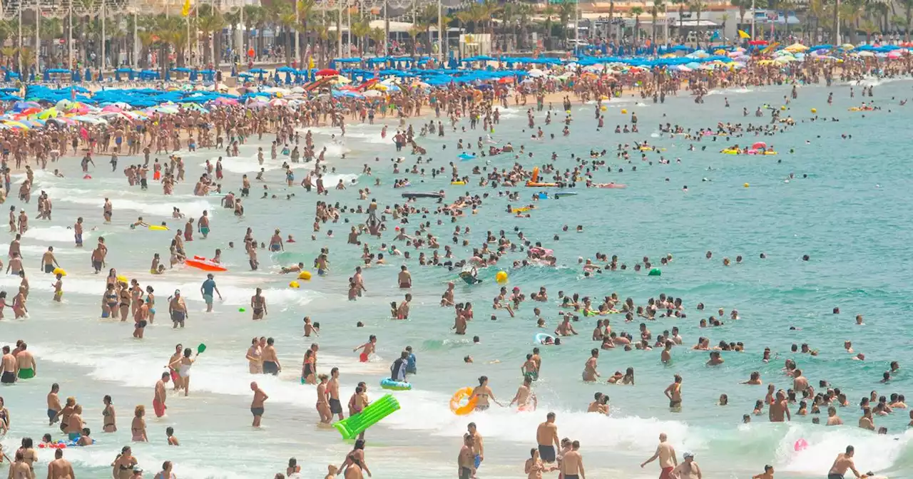 Holidaymakers travelling to Spain issued £1,000 fine warning