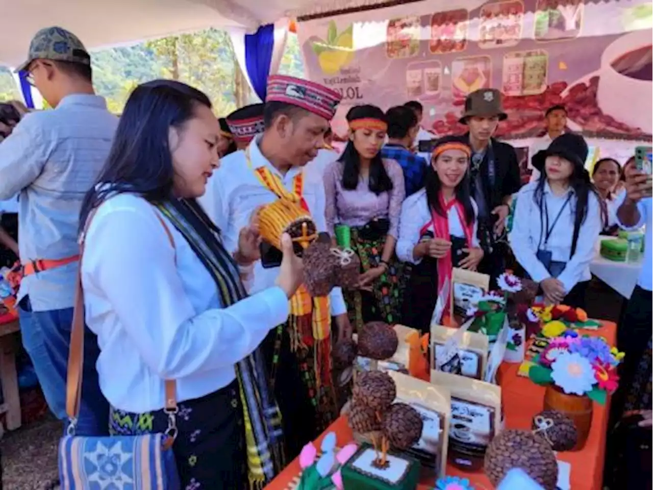 Festival Kopi Lembah Colol, UMKM dan Warga Dapat Untung Besar