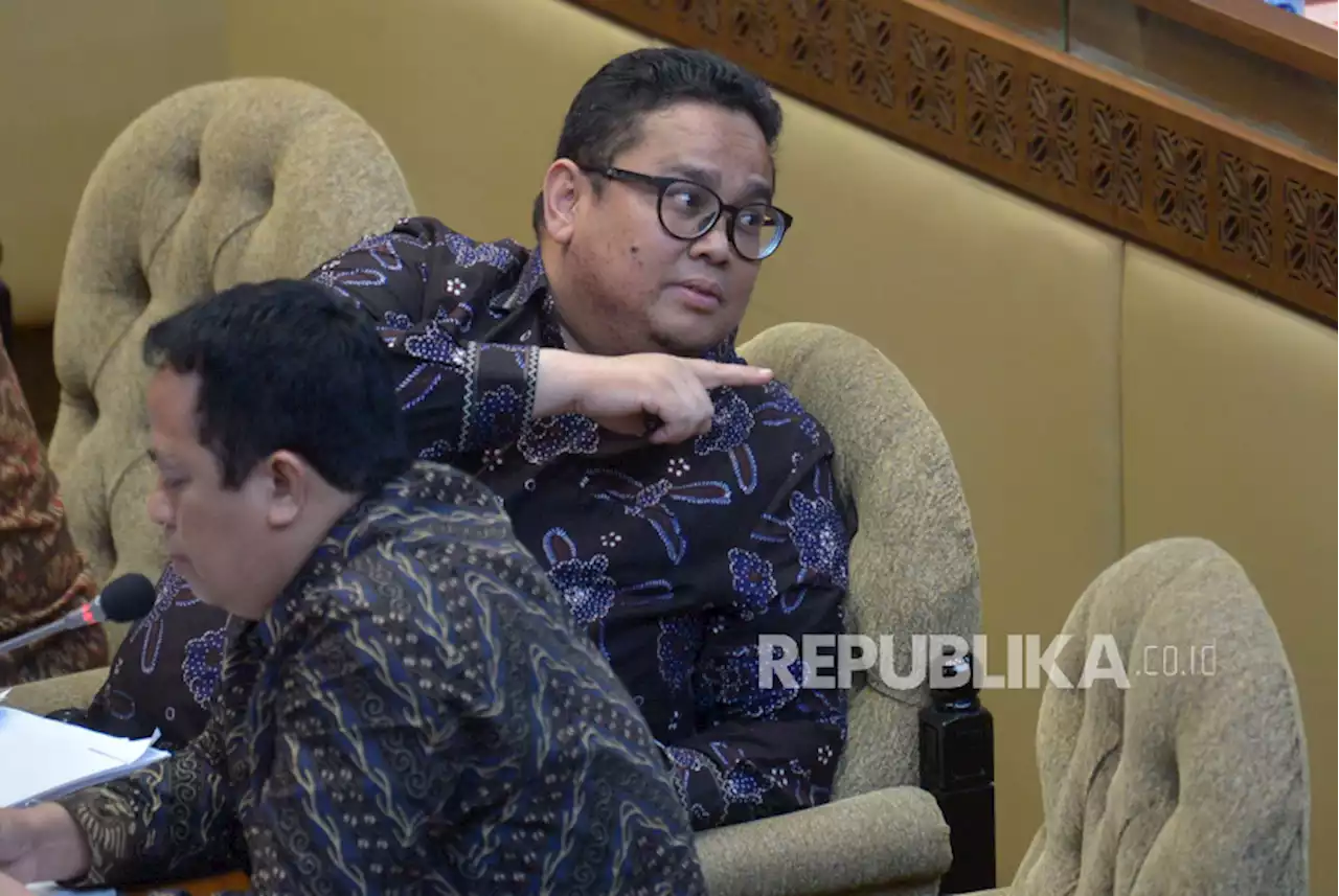 Tak Kunjung Bisa Awasi Data Caleg, Bawaslu Ancam Perkarakan KPU |Republika Online