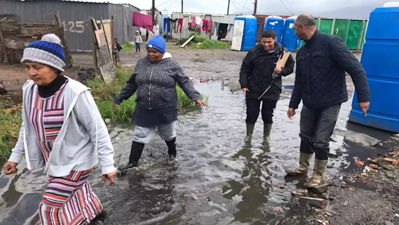 City of CapeTown officials assessing areas affected by floods - SABC News