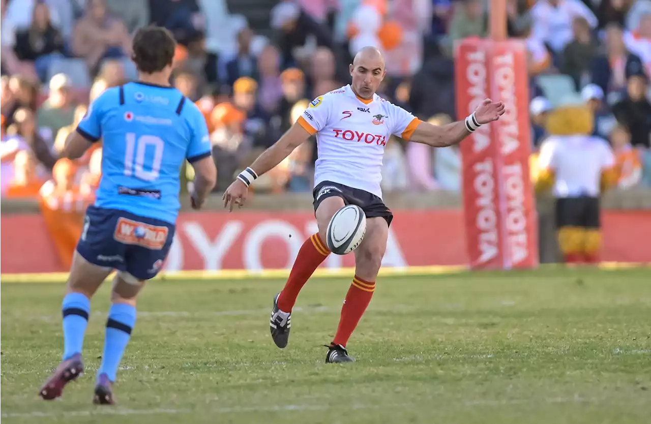 Pienaar boots Cheetahs into final