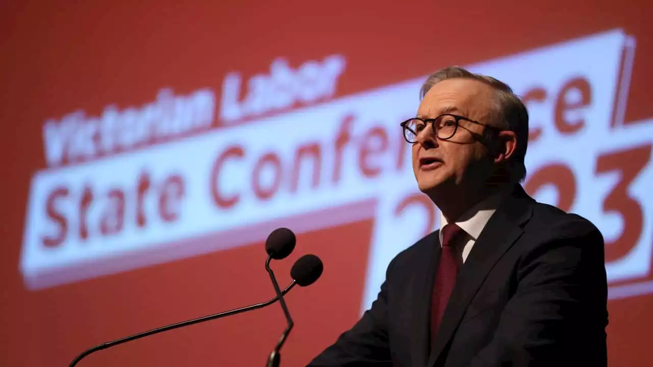 Anthony Albanese announces $2 billion housing fund, criticises 'stubborn' Greens