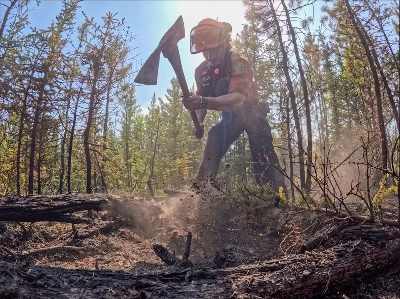 Australia’s volunteer ‘firies’ offer lessons on taming wildfires in Canada