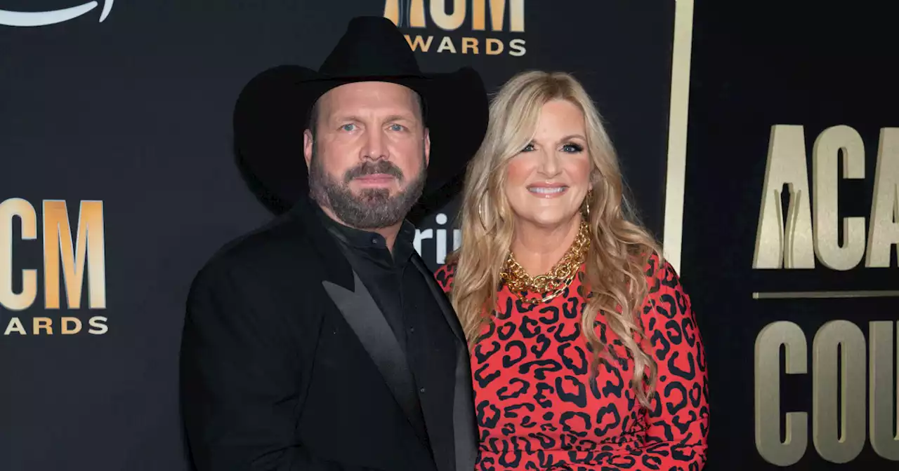 Garth Brooks says Trisha Yearwood offered to change her last name for their anniversary