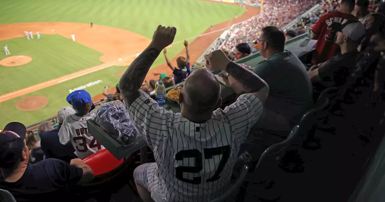 Yankees-Red Sox postponed for rain, rescheduled to a Sunday doubleheader