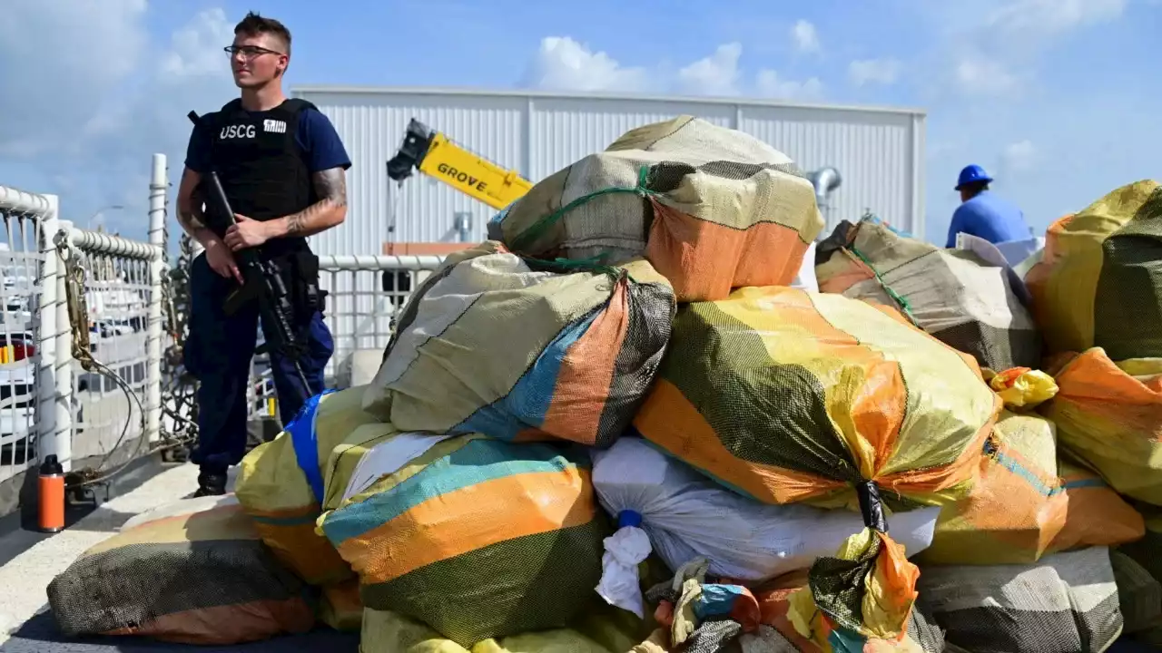 Guardacostas de EE.UU. incautan en el mar Caribe cargamentos de cocaína valorados en US$ 186 millones