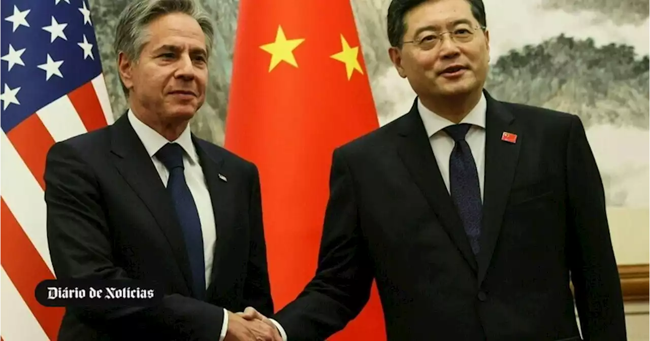 Chefes da diplomacia da China e dos Estados Unidos reunidos em Pequim