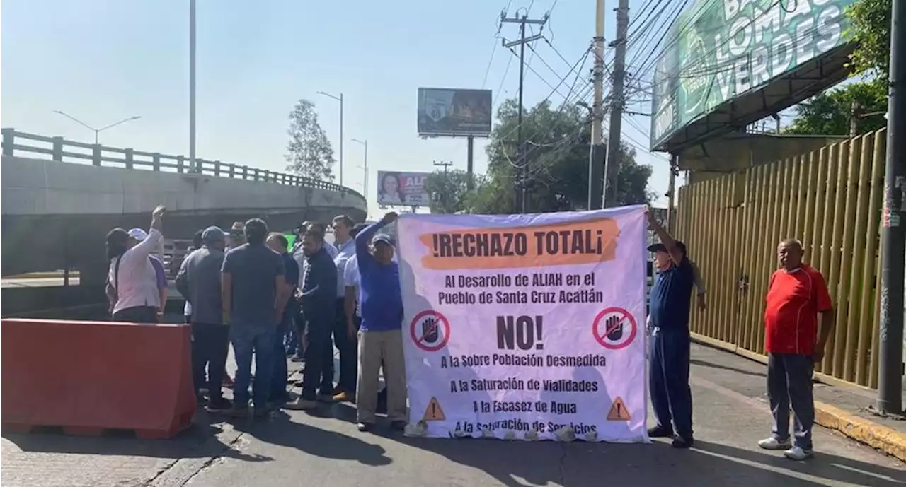 Vecinos de Naucalpan bloquean por 6 horas avenida Lomas Verdes; exigen frenar construcción de edificios