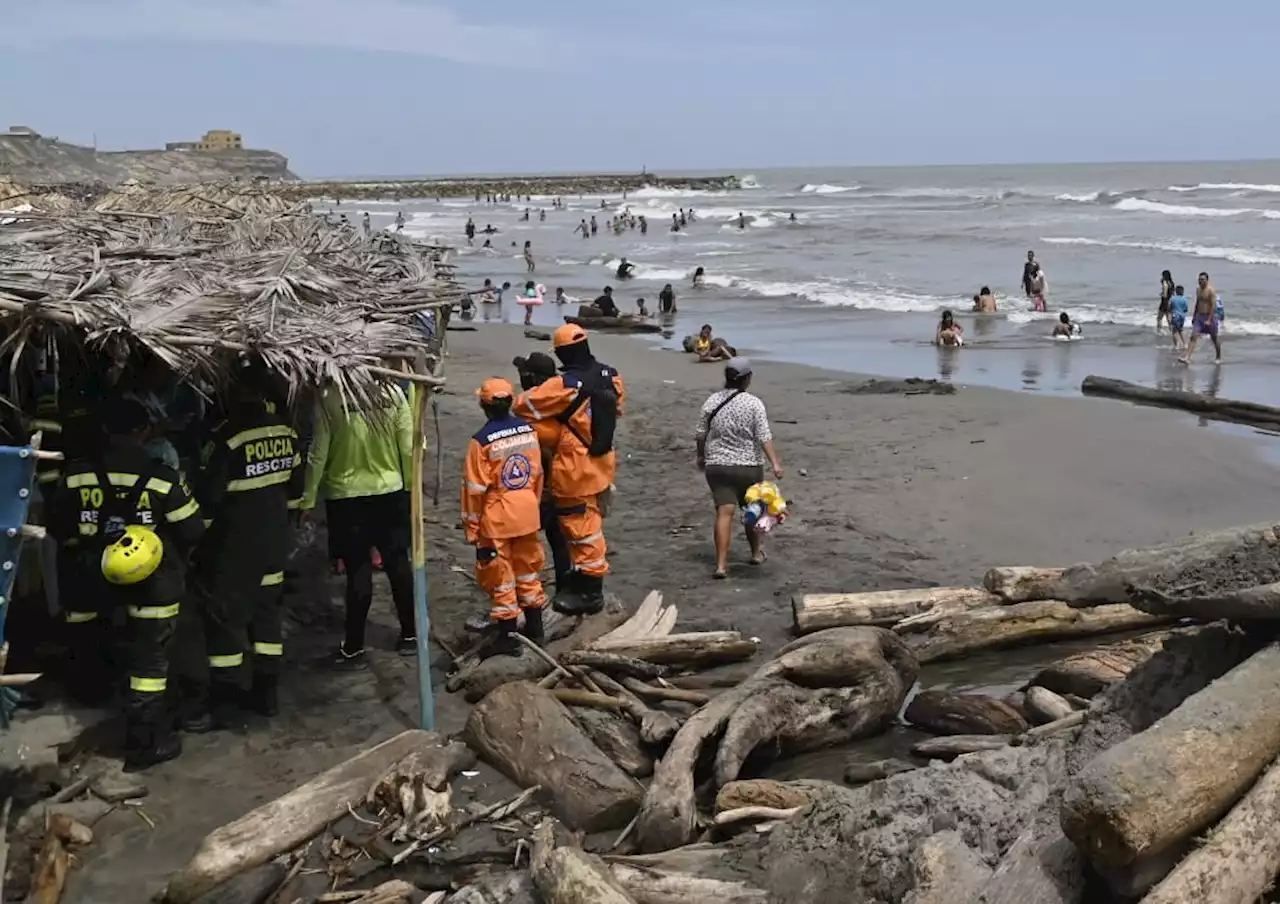 Buscan a joven que desapareció en mar de Puerto tras salir de fiesta