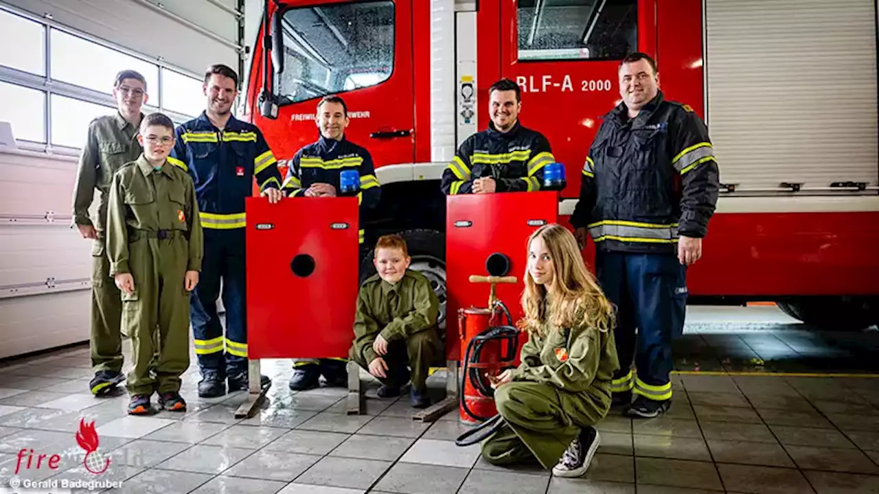 Oö: Neue Spritzwände für die Feuerwehrjugend Mauerkirchen gebaut