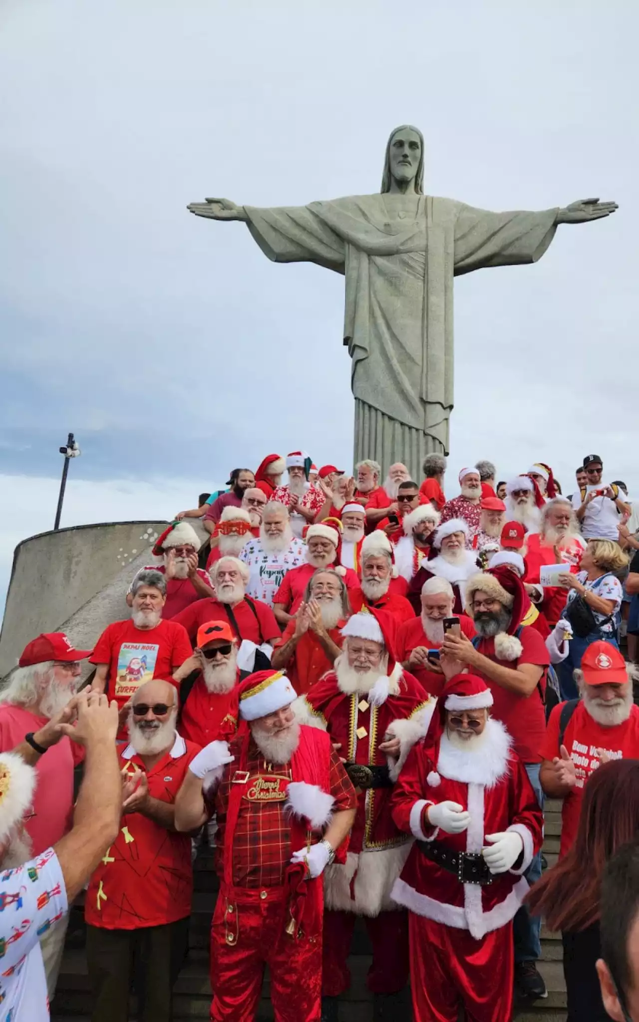 Encontro de Papais Noéis do Brasil reúne bons velhinhos no Cristo | Rio de Janeiro | O Dia