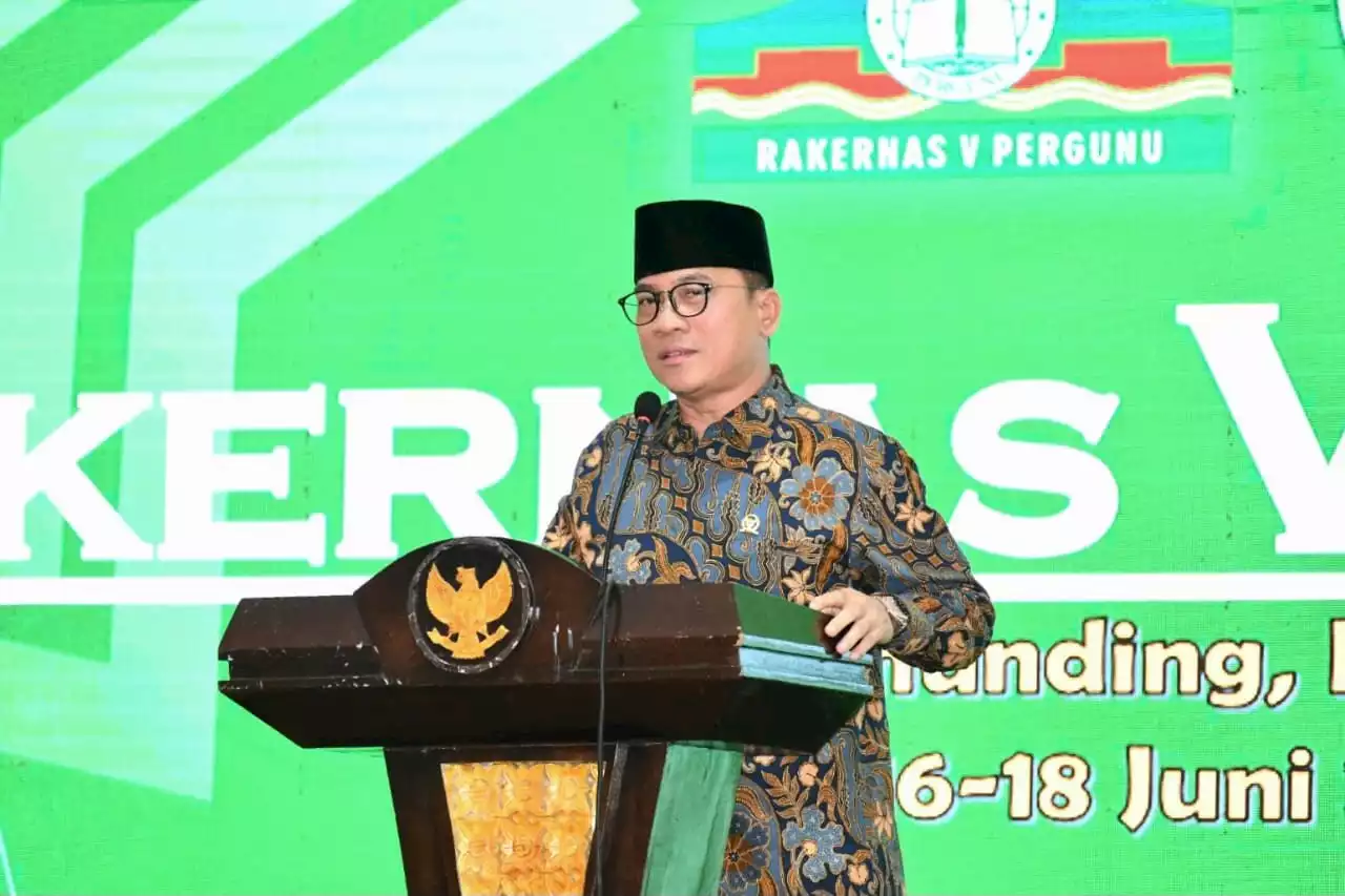 Yandri Susanto Sebut Guru Ujung Tombak Kemajuan Bangsa, Perhatikan Kesejahteraanya!