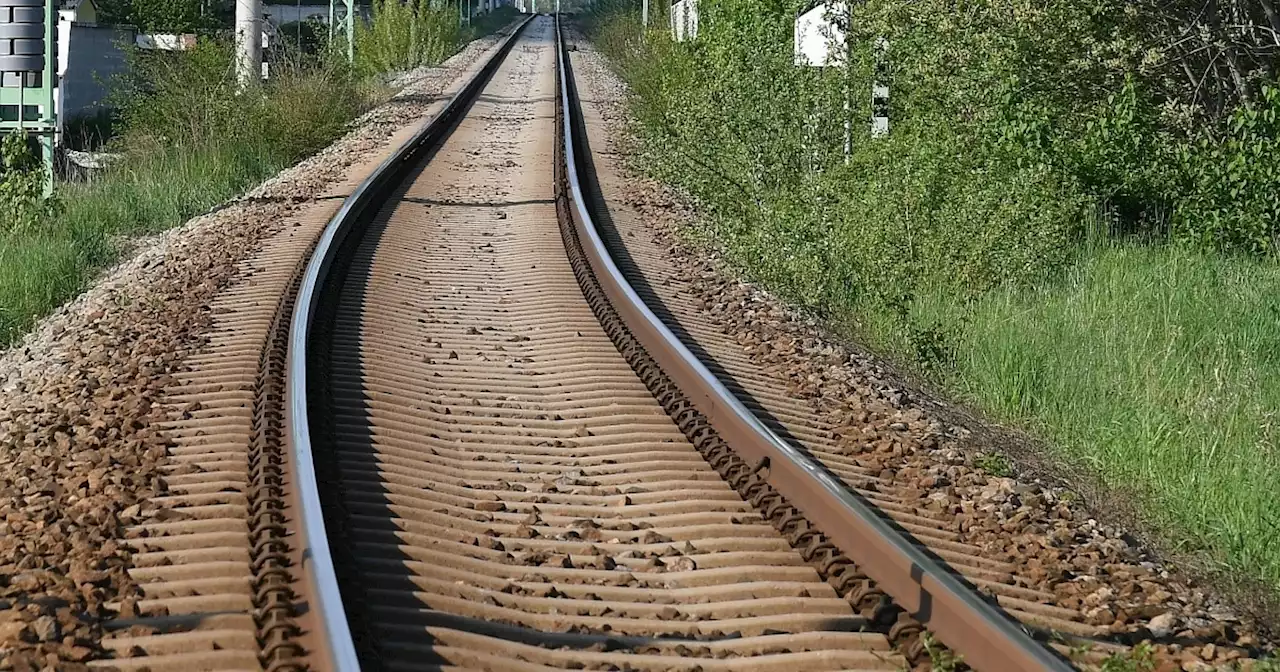 Todesdrama: Steirer (22) von Zug überrollt