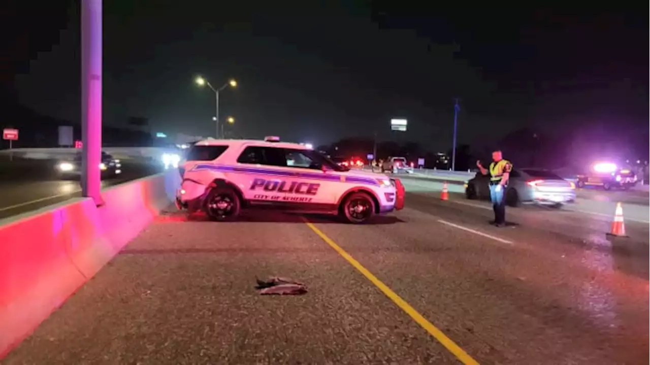 Police: DWI driver crashed into Schertz police vehicle on I-35 overnight, officer injured