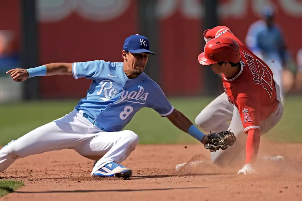 Angels blow six-run lead in loss to Royals