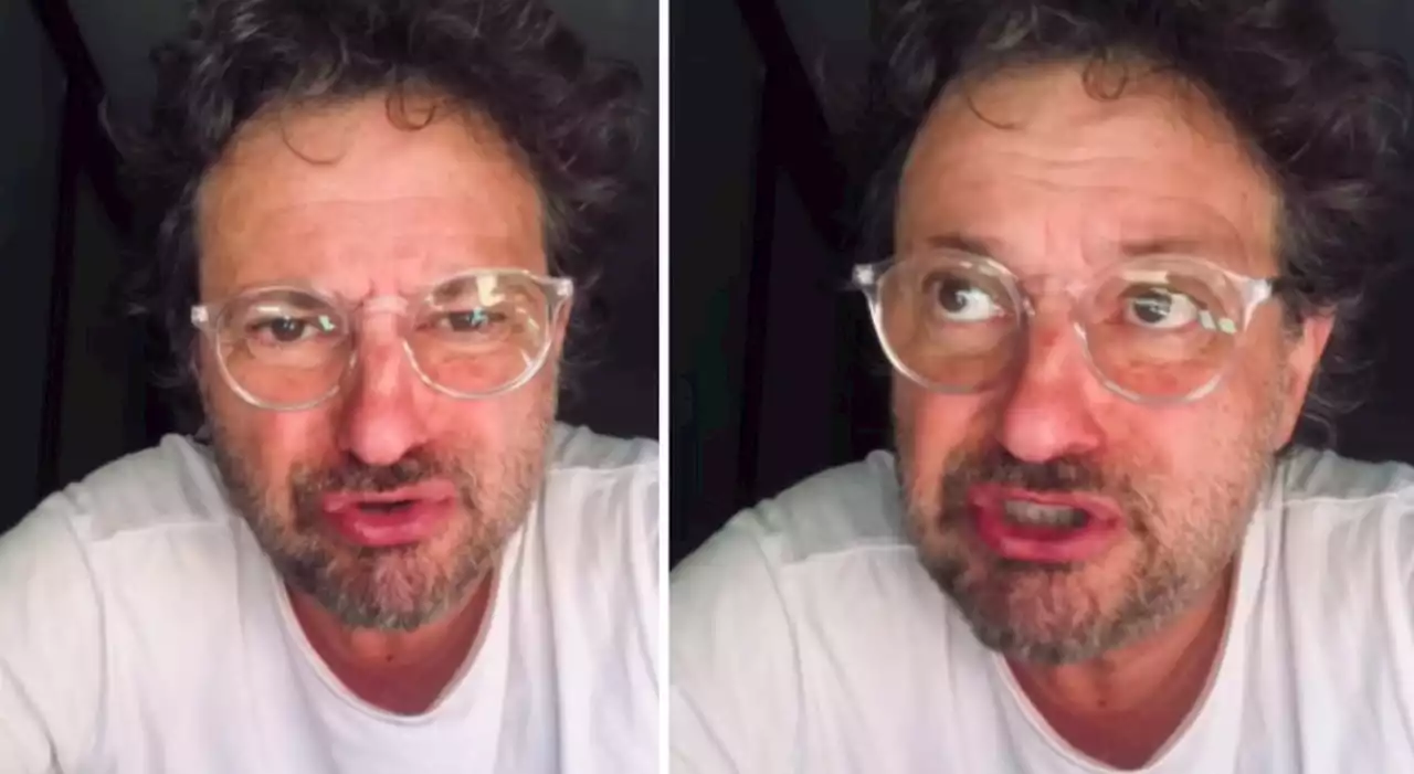 Leonardo Pieraccioni contro i fast food: «Noi boomer non sappiamo come ordinare». Sketch imperdibile VIDEO