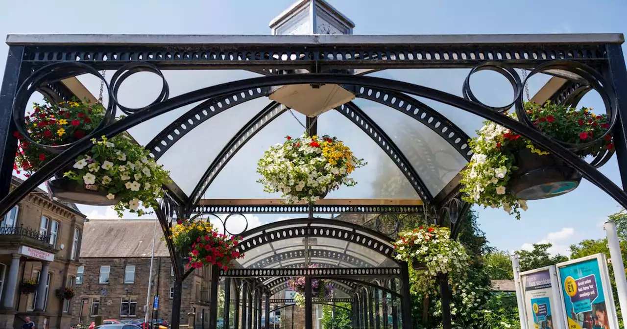 A beloved bus stop that could be the most beautiful in on planet earth