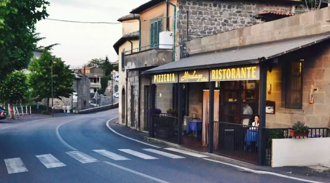 Montefiascone (Viterbo), terrapieno crolla su ristorante: in due bloccati sotto le macerie