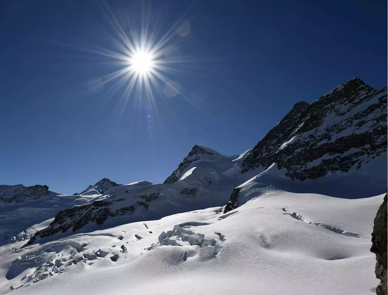 As Switzerland's glaciers melt, Alpine nation backs climate bill