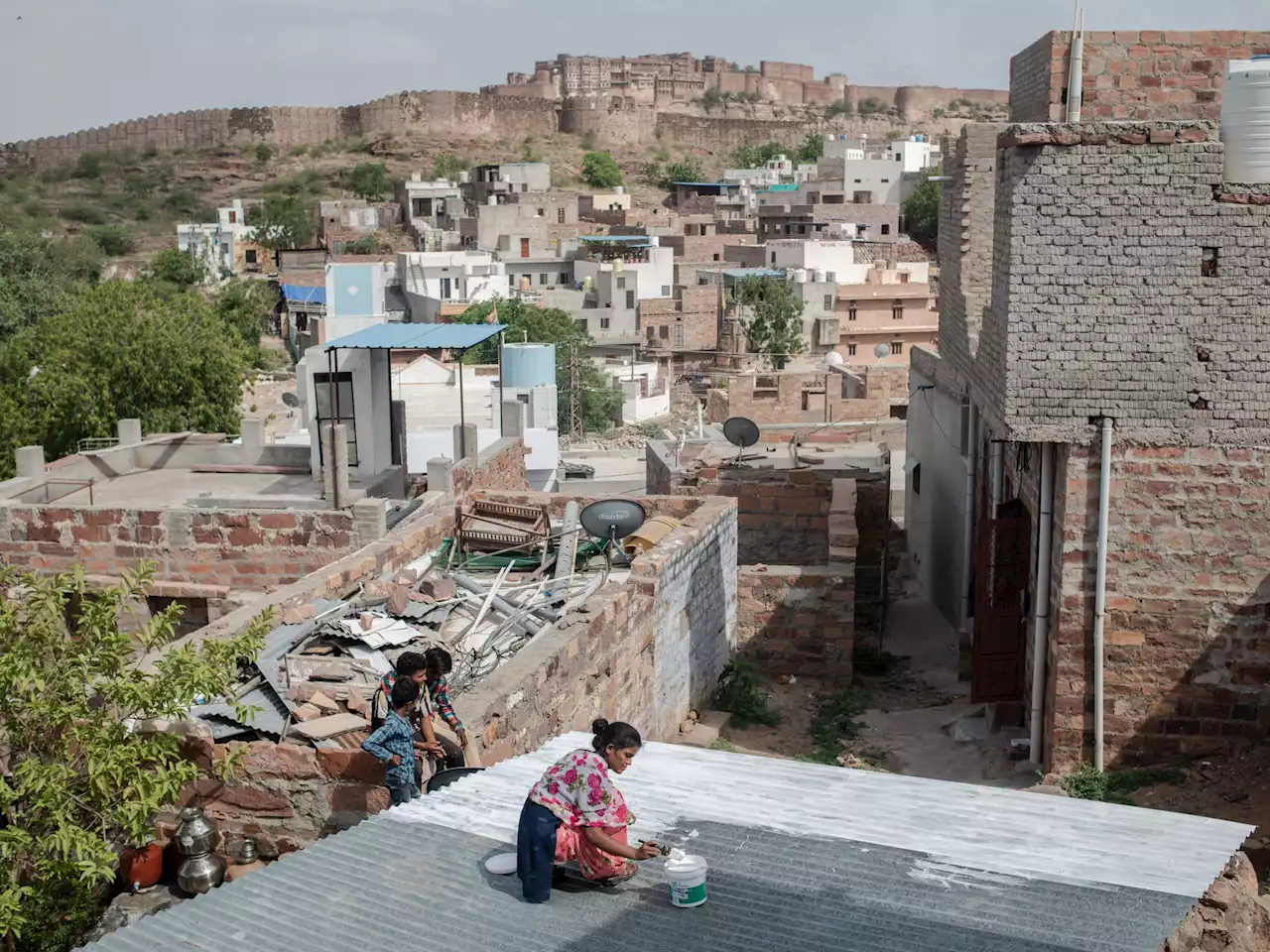 Nearly 100 die as India struggles with a sweltering heatwave in 2 most populous states