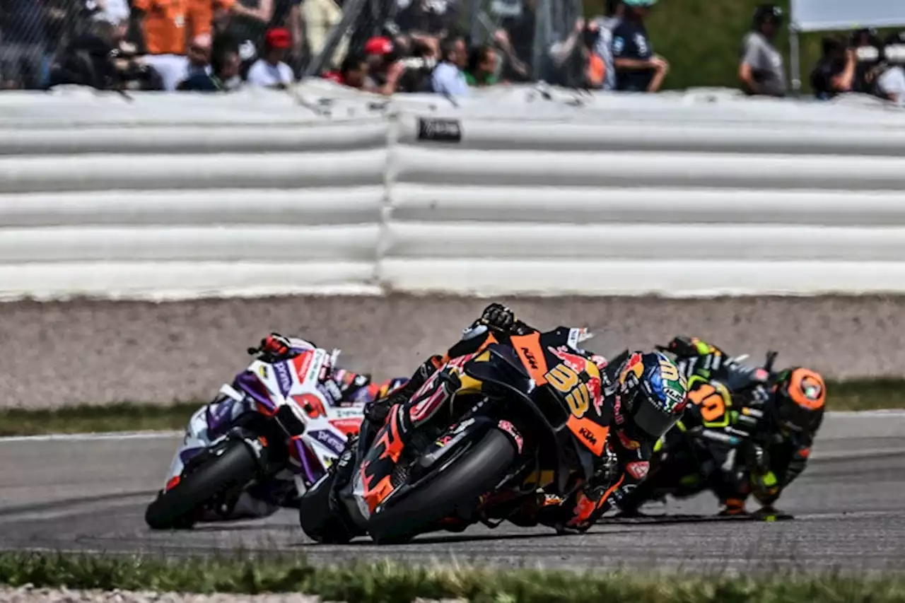 Brad Binder (KTM/Sturz): Das Abenteuer in Kurve 8