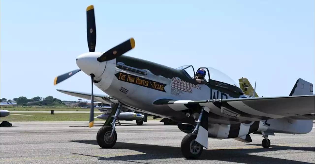 Friedkin d&agrave; spettacolo sul suo caccia per i 100 anni dell&#39;Aeronautica Militare