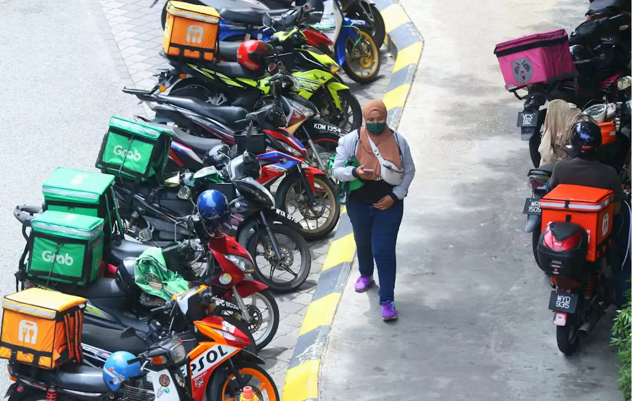 Estimated 20% of SPM holders expected to become p-hailing riders, says association VP