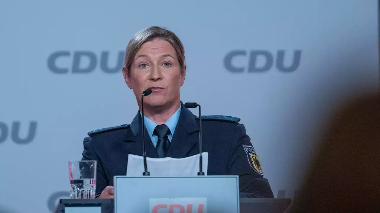 Dienstrechtliche Prüfung der Bundespolizei: Kritik an Claudia Pechstein nach Rede in Polizeiuniform bei CDU-Convent