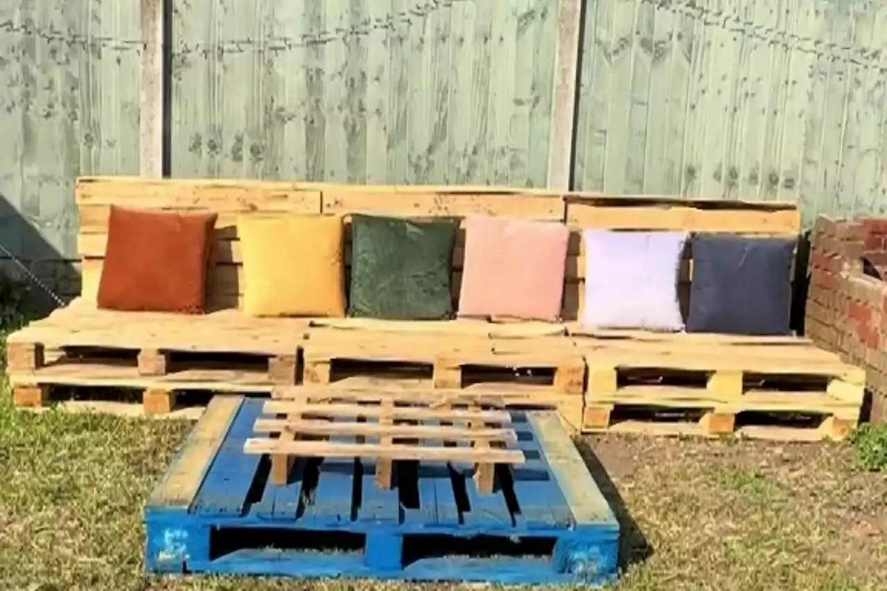 Gardening whizz shares hack to make your own seats & you can do it for free