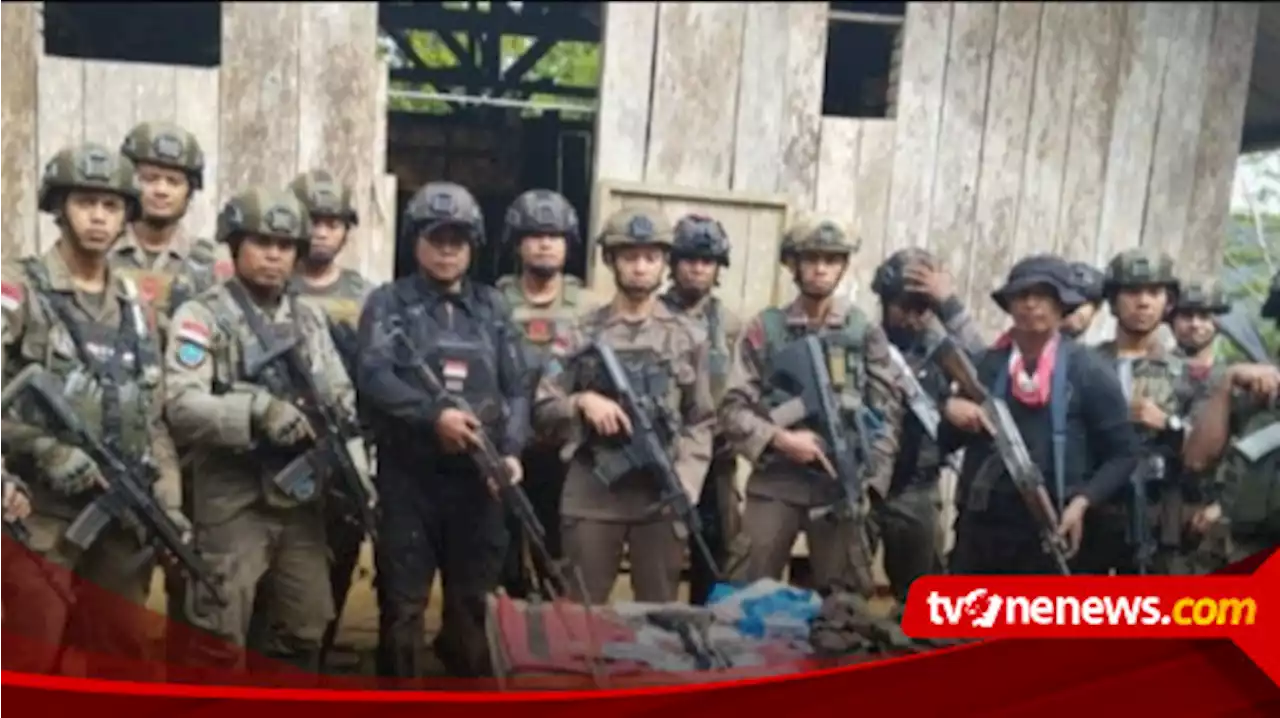 Buntut Pengibaran Bendera Bintang Kejora, Satgas Damai Cartenz Kepung Markas KKB di Ambaidiru