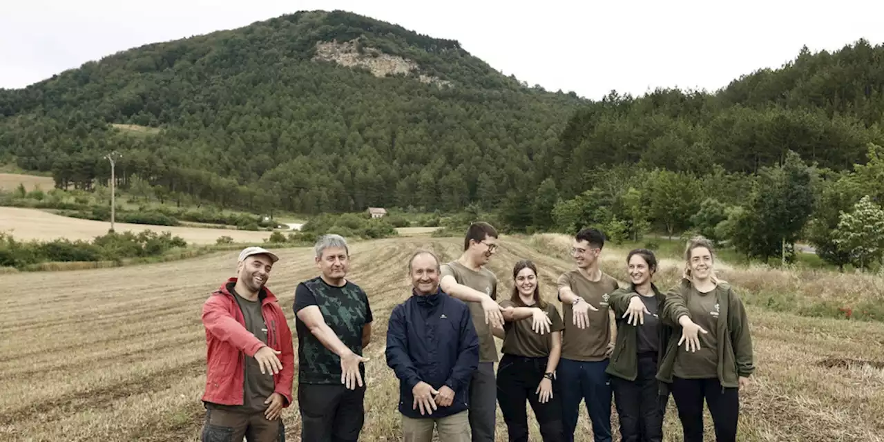 En busca de más hallazgos como la mano de Irulegi