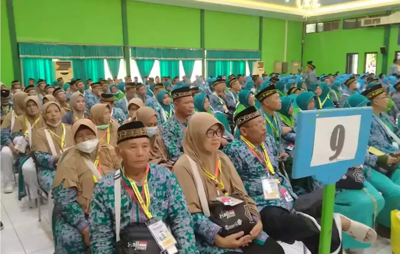 86% Jemaah Haji Embarkasi Surabaya Telah Berangkat ke Tanah Suci