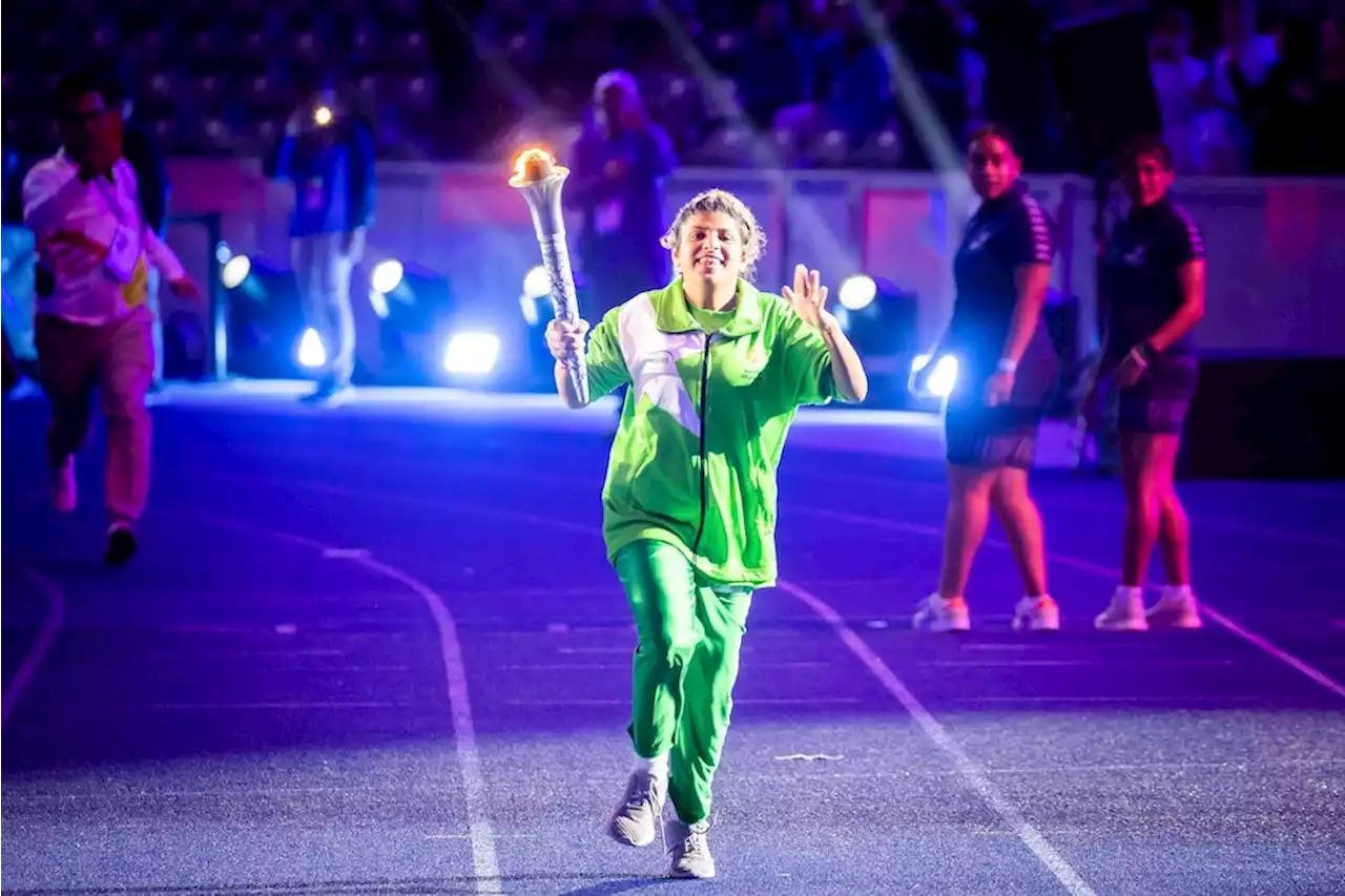 Special Olympics: Eine Umarmung zeigt die perfekt unperfekte Welt der Spiele