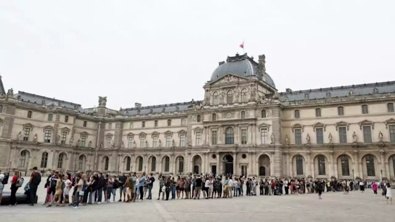 Paris: une pétition contre la 'privatisation de la place du Louvre' récolte plus de 30.000 signatures