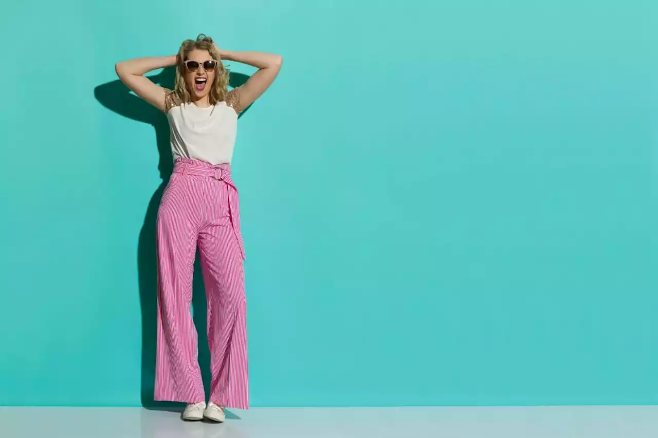 Mode été 2023 : voici LE pantalon MANGO le plus chic et tendance du moment (et en plus il allonge la silhouette)