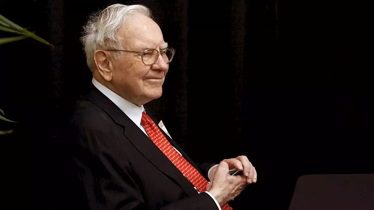 Warren Buffett und Berkshire Hathaway investieren Millionen Dollar in diese 5 Aktien