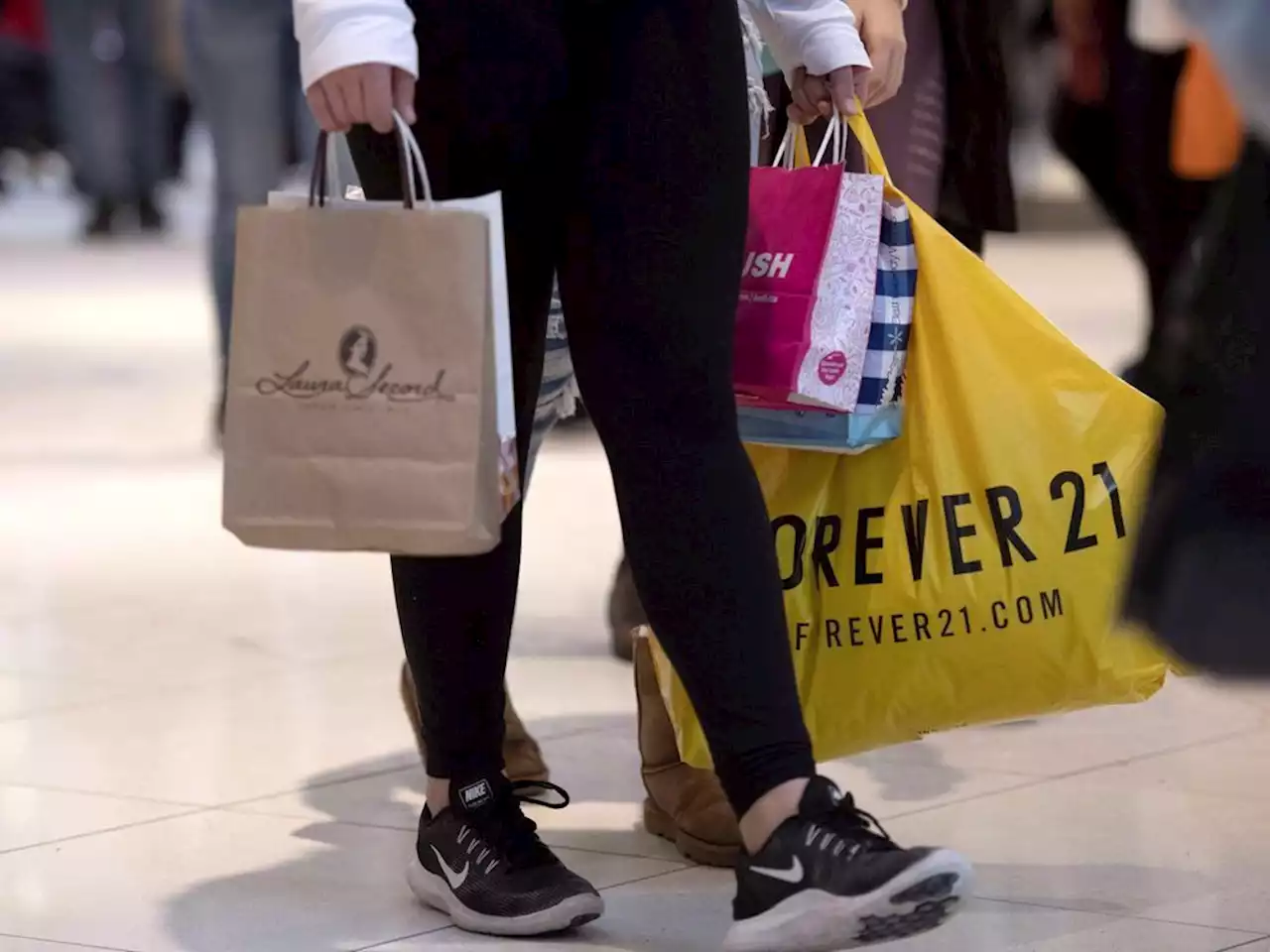 'Retail has nine lives' in Canada as 2023 consumer spending strong – for now: Report