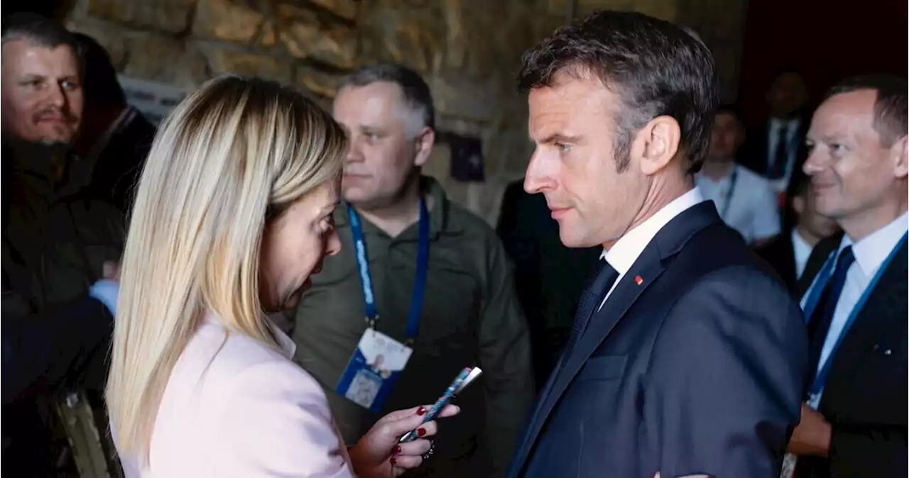 Meloni vede Macron: l'incontro domani all'Eliseo