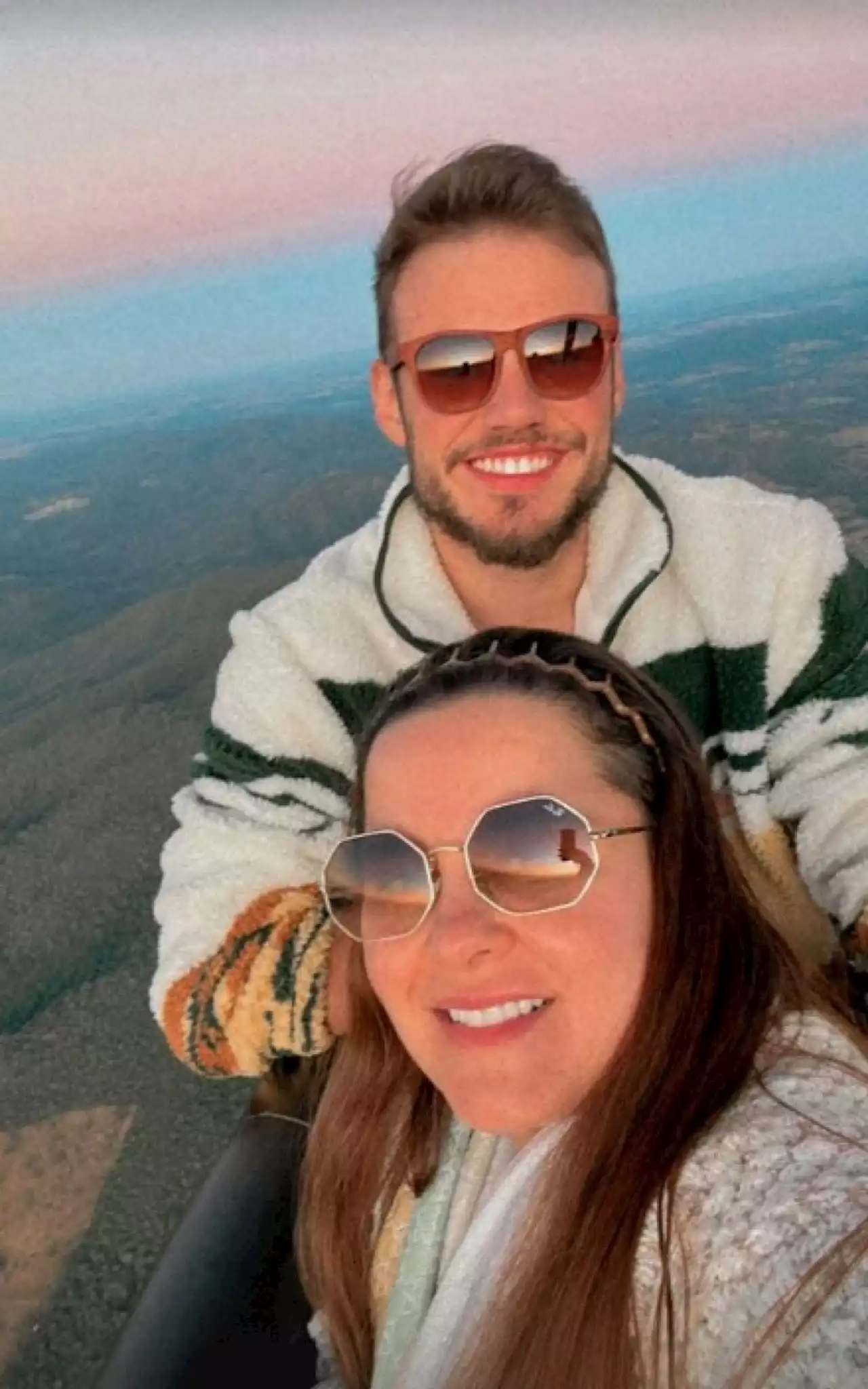 Maiara e Matheus Gabriel curtem passeio de balão em Goiás | Celebridades | O Dia