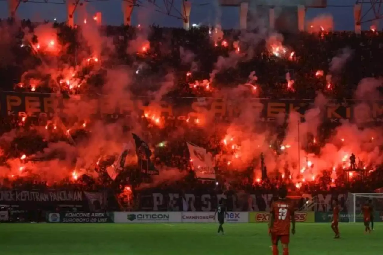 Pelatih Persija Tersihir Atmosfer Bonek di Stadion GBT, Menakjubkan!