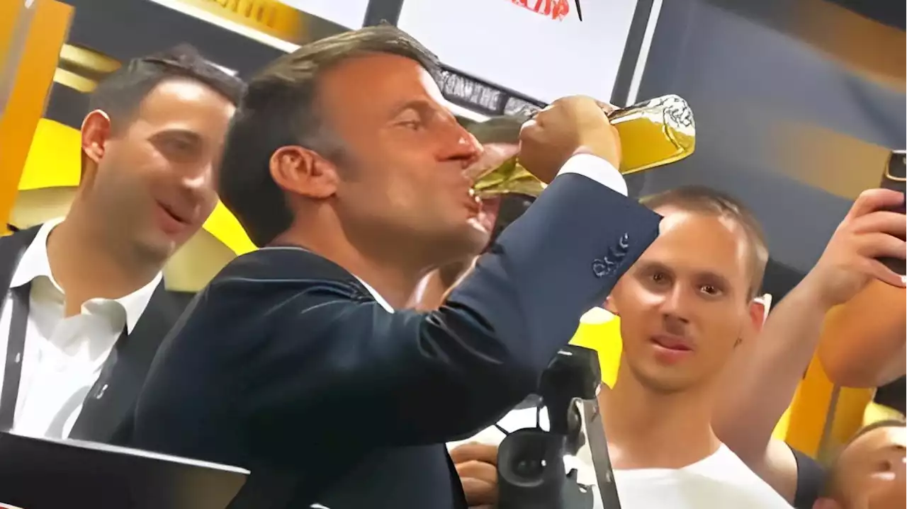 Pourquoi ces féministes taclent la « masculinité toxique » de Macron après sa bière cul sec ?