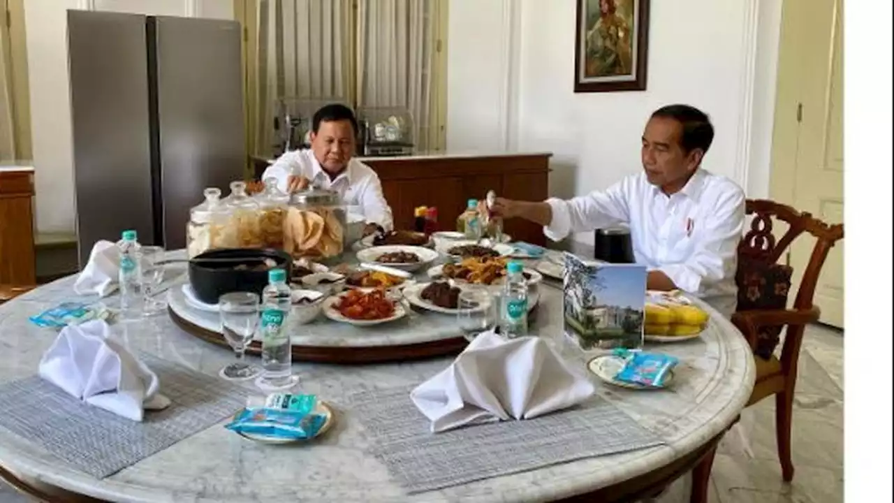 Jokowi Undang Ganjar Makan Malam, Prabowo Makan Siang, Anies Kapan?