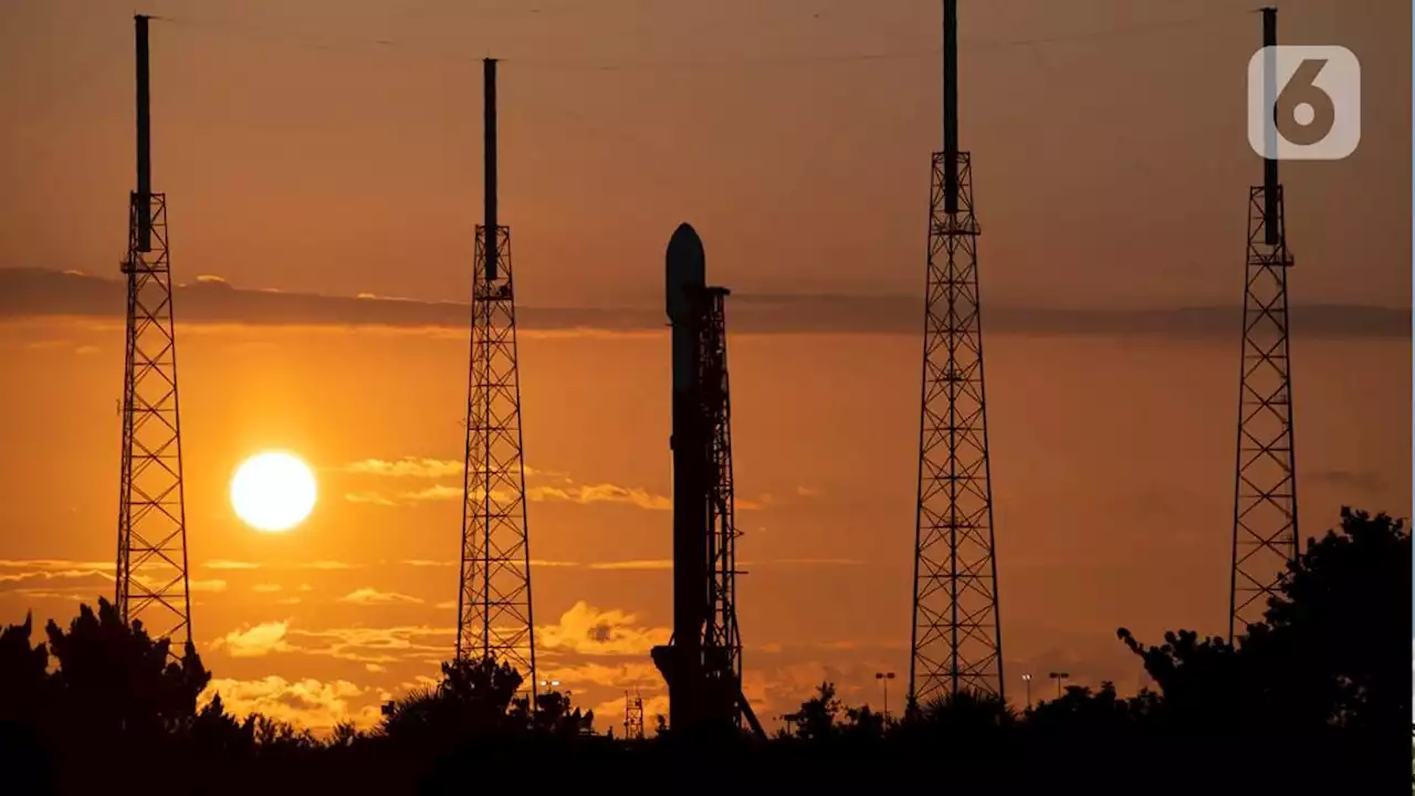 Laporan dari Florida: Potret Menakjubkan Satelit Satria-1 Diluncurkan dari Markas SpaceX