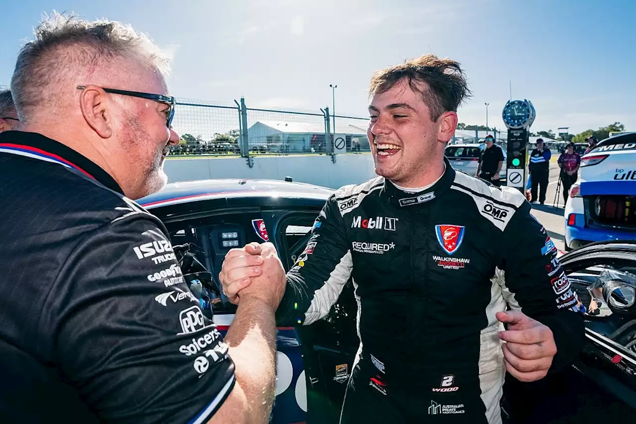 Young Kiwi joins Supercars silly season