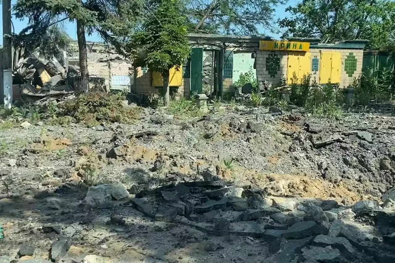 REPORTAGE - Guerre en Ukraine : immersion dans un village libéré, encore menacé par les forces russes