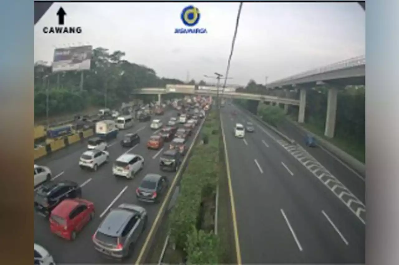 Senin Pagi, Sejumlah Ruas Tol ke Arah Jakarta Macet