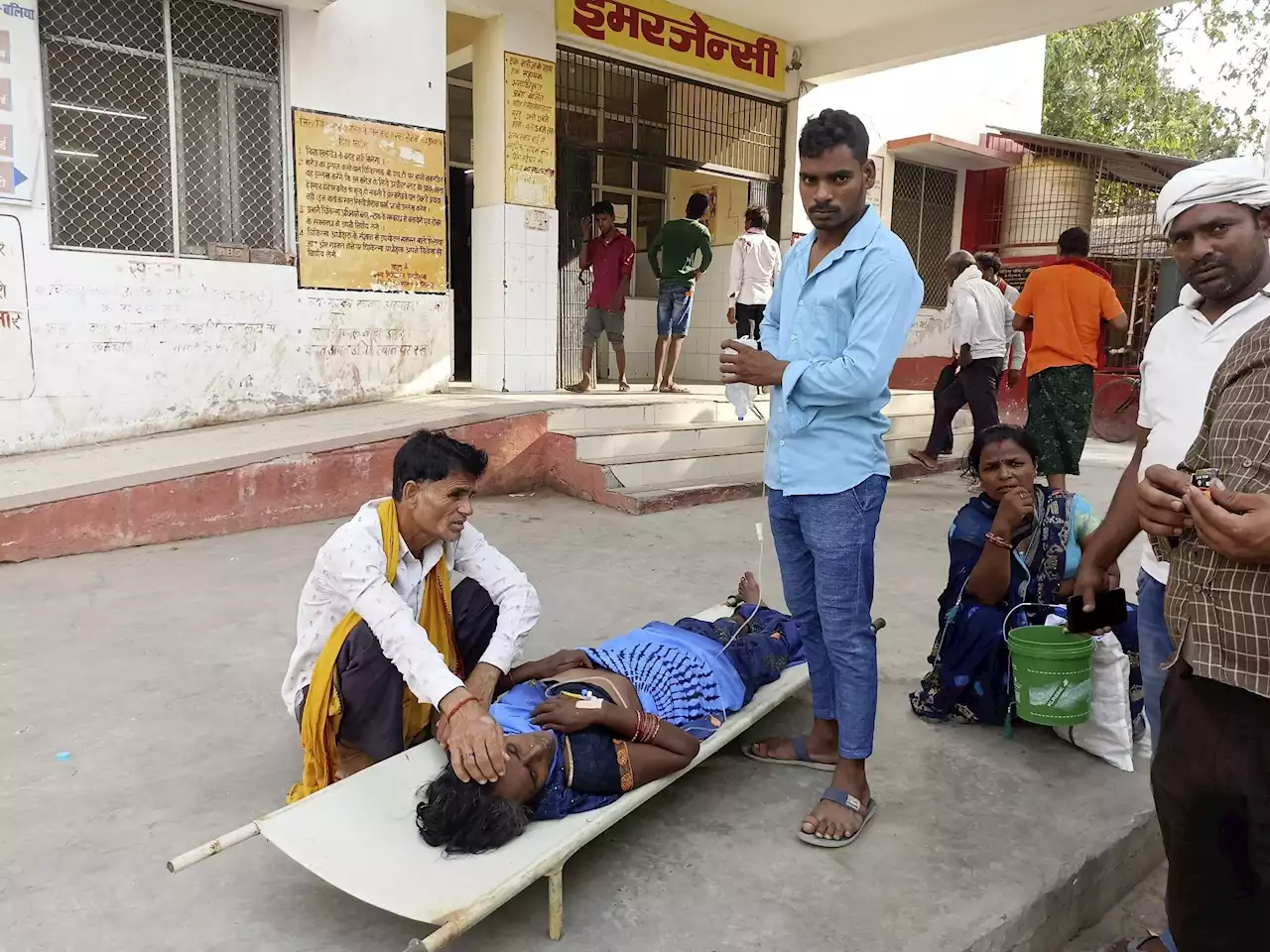 Nearly 100 die as India struggles with a sweltering heatwave