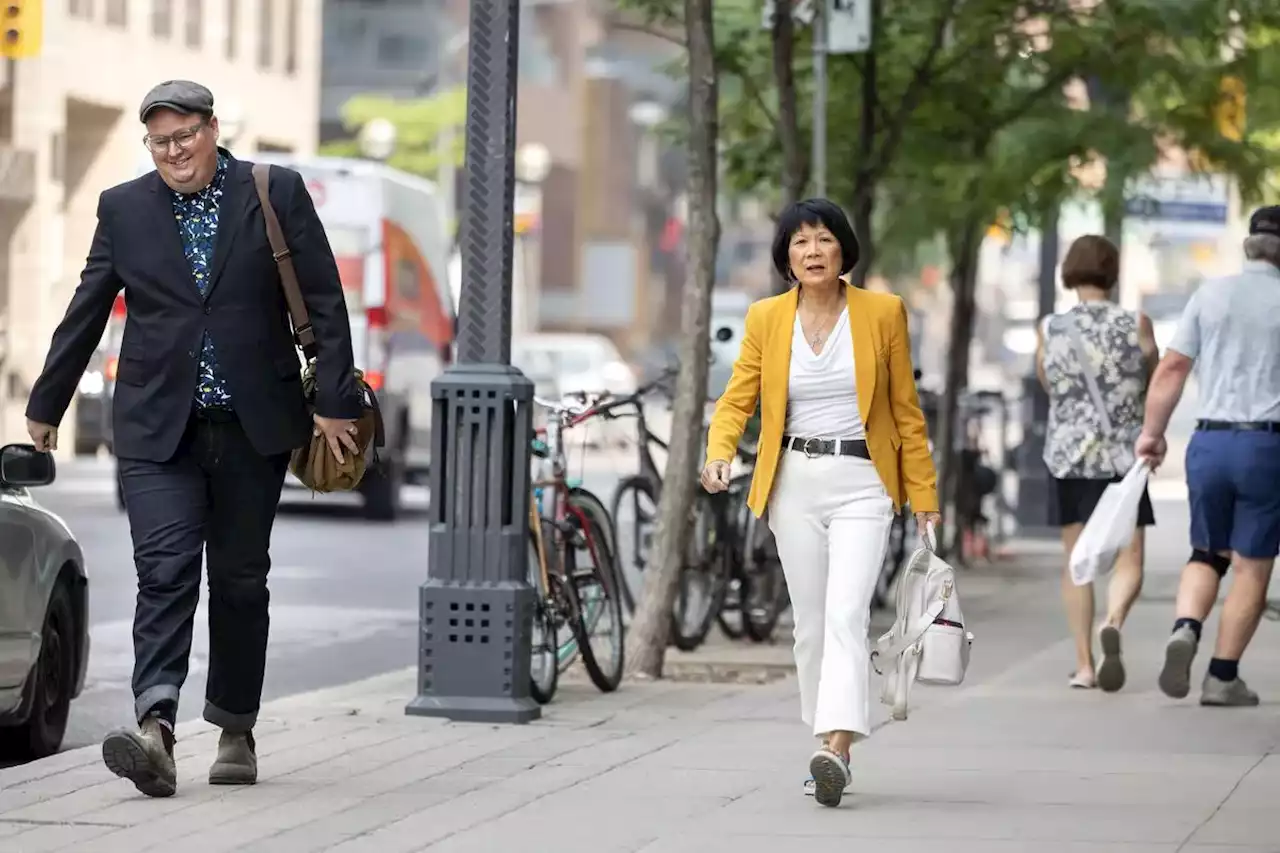 Olivia Chow enters final week of mayoral campaign leading in every corner of Toronto, new poll says