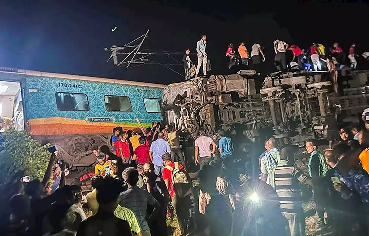 Au moins 50 morts et 500 blessés dans une catastrophe ferroviaire en Inde